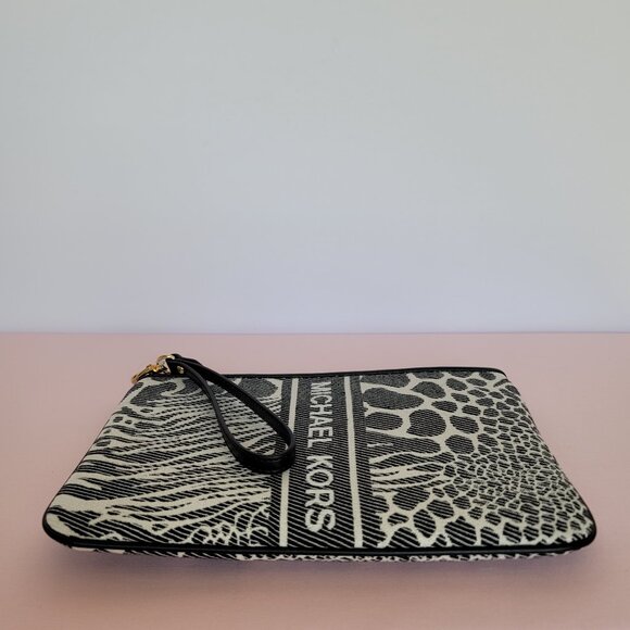 MICHAEL KORS Jet Set Charm Signature Logo Wristlet/Pouch- Black Multi - Picture 9 of 16